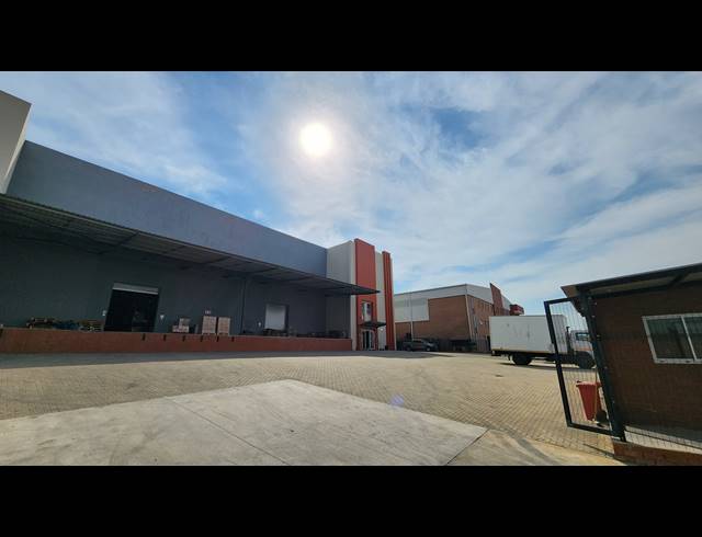 3,234M² WAREHOUSE TO LET IN COSMO BUSINESS PARK